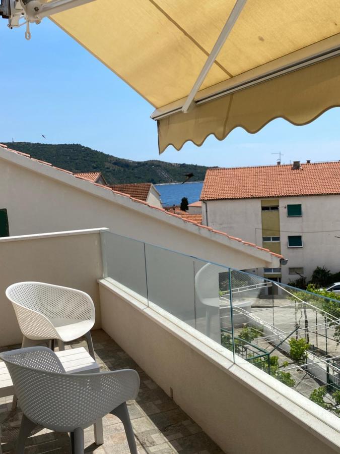 Apartments Keko Primosten Exterior photo